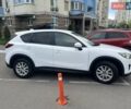 Белый Мазда СХ-5, объемом двигателя 2 л и пробегом 170 тыс. км за 13000 $, фото 1 на Automoto.ua