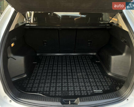 Белый Мазда СХ-5, объемом двигателя 2.2 л и пробегом 225 тыс. км за 13000 $, фото 13 на Automoto.ua