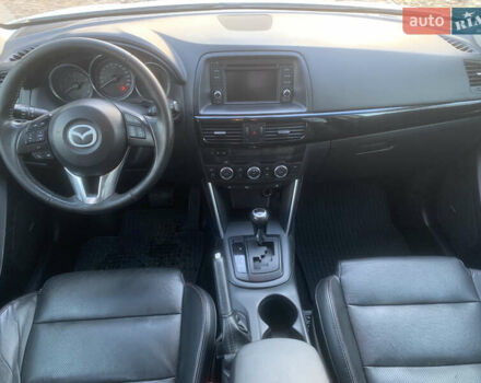 Белый Мазда СХ-5, объемом двигателя 2 л и пробегом 209 тыс. км за 12500 $, фото 5 на Automoto.ua