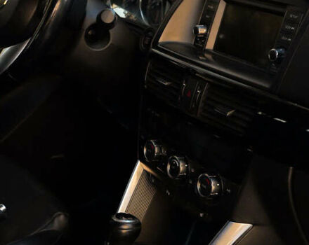 Белый Мазда СХ-5, объемом двигателя 2.2 л и пробегом 220 тыс. км за 13000 $, фото 4 на Automoto.ua