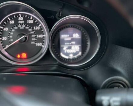 Белый Мазда СХ-5, объемом двигателя 2 л и пробегом 288 тыс. км за 12000 $, фото 10 на Automoto.ua