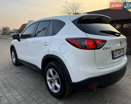 Белый Мазда СХ-5, объемом двигателя 2.2 л и пробегом 235 тыс. км за 11950 $, фото 5 на Automoto.ua