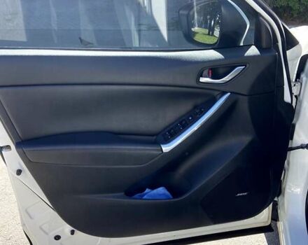 Белый Мазда СХ-5, объемом двигателя 2 л и пробегом 182 тыс. км за 15000 $, фото 14 на Automoto.ua