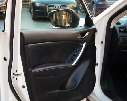 Белый Мазда СХ-5, объемом двигателя 2.19 л и пробегом 220 тыс. км за 13900 $, фото 14 на Automoto.ua