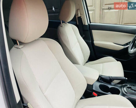 Белый Мазда СХ-5, объемом двигателя 2 л и пробегом 176 тыс. км за 11200 $, фото 14 на Automoto.ua