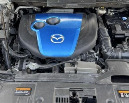 Белый Мазда СХ-5, объемом двигателя 2.2 л и пробегом 280 тыс. км за 12500 $, фото 5 на Automoto.ua