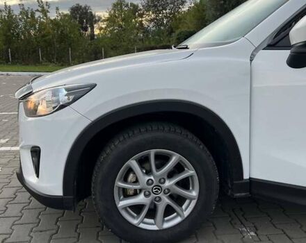 Белый Мазда СХ-5, объемом двигателя 2 л и пробегом 288 тыс. км за 12000 $, фото 4 на Automoto.ua