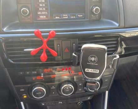 Белый Мазда СХ-5, объемом двигателя 2 л и пробегом 182 тыс. км за 15000 $, фото 13 на Automoto.ua