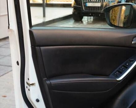 Белый Мазда СХ-5, объемом двигателя 2.19 л и пробегом 220 тыс. км за 13900 $, фото 21 на Automoto.ua