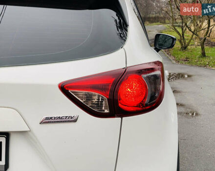 Белый Мазда СХ-5, объемом двигателя 2 л и пробегом 176 тыс. км за 11200 $, фото 21 на Automoto.ua