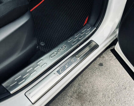 Белый Мазда СХ-5, объемом двигателя 2 л и пробегом 115 тыс. км за 13499 $, фото 5 на Automoto.ua