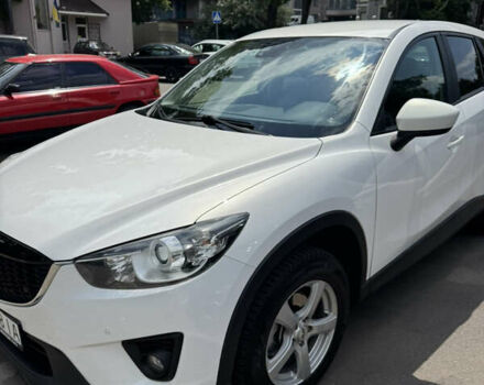 Белый Мазда СХ-5, объемом двигателя 2.2 л и пробегом 197 тыс. км за 12800 $, фото 5 на Automoto.ua