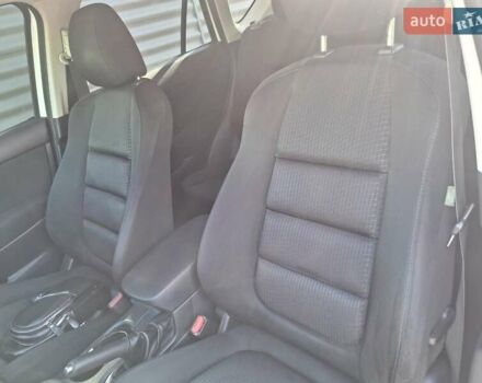 Белый Мазда СХ-5, объемом двигателя 2 л и пробегом 268 тыс. км за 11500 $, фото 9 на Automoto.ua