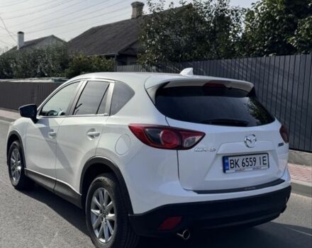 Белый Мазда СХ-5, объемом двигателя 2.2 л и пробегом 280 тыс. км за 12500 $, фото 4 на Automoto.ua