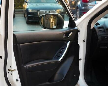 Белый Мазда СХ-5, объемом двигателя 2.19 л и пробегом 220 тыс. км за 13900 $, фото 13 на Automoto.ua