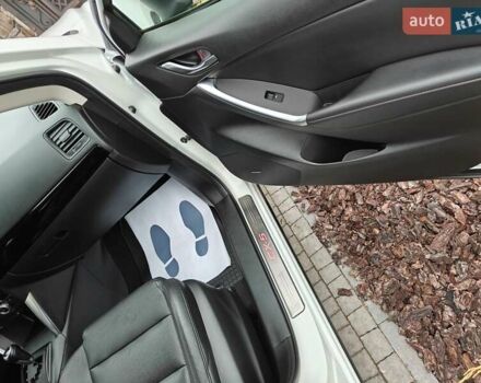 Білий Мазда СХ-5, об'ємом двигуна 2.2 л та пробігом 192 тис. км за 13900 $, фото 27 на Automoto.ua