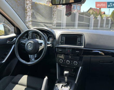 Белый Мазда СХ-5, объемом двигателя 2.19 л и пробегом 175 тыс. км за 13500 $, фото 56 на Automoto.ua