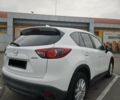 Білий Мазда СХ-5, об'ємом двигуна 2.49 л та пробігом 250 тис. км за 12925 $, фото 5 на Automoto.ua