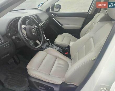 Мазда СХ-5 2013 в Бару на Automoto.ua Белый Мазда СХ-5, объемом двигателя 2.2 л и пробегом 175 тыс. км за 14000 $, фото 12 на Automoto.ua