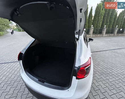 Белый Мазда СХ-5, объемом двигателя 2.2 л и пробегом 230 тыс. км за 11300 $, фото 73 на Automoto.ua