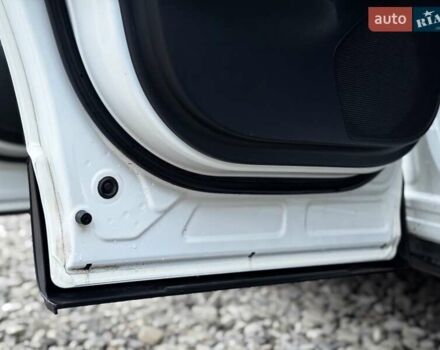 Білий Мазда СХ-5, об'ємом двигуна 2.2 л та пробігом 239 тис. км за 12299 $, фото 67 на Automoto.ua