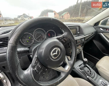 Белый Мазда СХ-5, объемом двигателя 2.2 л и пробегом 228 тыс. км за 13900 $, фото 5 на Automoto.ua