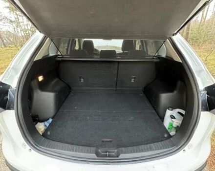 Білий Мазда СХ-5, об'ємом двигуна 2 л та пробігом 210 тис. км за 12500 $, фото 9 на Automoto.ua