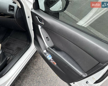 Белый Мазда СХ-5, объемом двигателя 2.19 л и пробегом 248 тыс. км за 13500 $, фото 15 на Automoto.ua