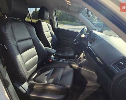 Білий Мазда СХ-5, об'ємом двигуна 2 л та пробігом 98 тис. км за 17200 $, фото 22 на Automoto.ua