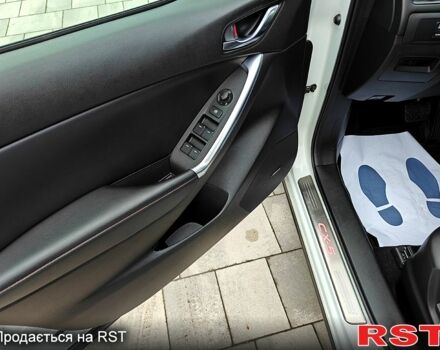 Белый Мазда СХ-5, объемом двигателя 2.2 л и пробегом 192 тыс. км за 13900 $, фото 7 на Automoto.ua