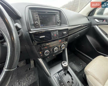 Белый Мазда СХ-5, объемом двигателя 2.2 л и пробегом 228 тыс. км за 13900 $, фото 6 на Automoto.ua