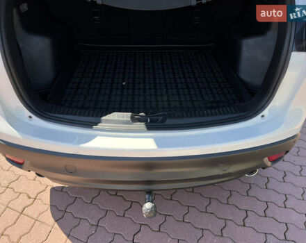 Белый Мазда СХ-5, объемом двигателя 2.19 л и пробегом 175 тыс. км за 13500 $, фото 48 на Automoto.ua