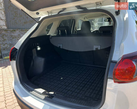 Белый Мазда СХ-5, объемом двигателя 2.19 л и пробегом 175 тыс. км за 13500 $, фото 45 на Automoto.ua