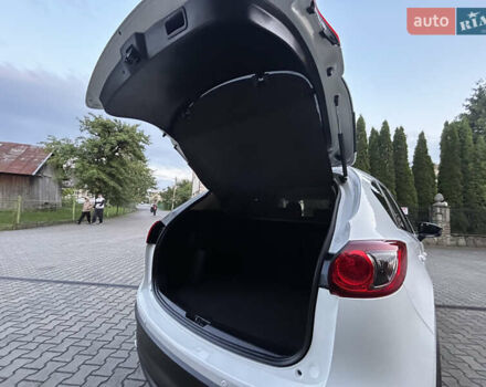 Белый Мазда СХ-5, объемом двигателя 2.2 л и пробегом 230 тыс. км за 11300 $, фото 72 на Automoto.ua
