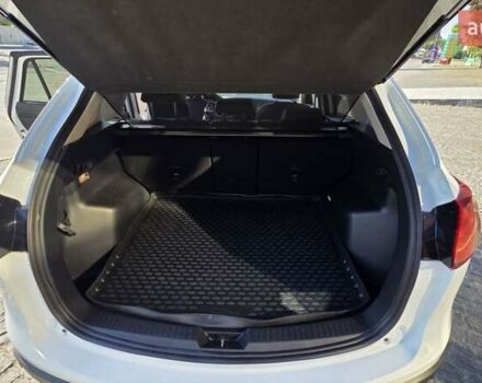 Білий Мазда СХ-5, об'ємом двигуна 2 л та пробігом 98 тис. км за 17200 $, фото 11 на Automoto.ua