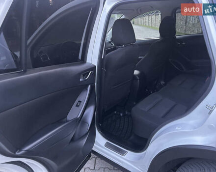 Белый Мазда СХ-5, объемом двигателя 2.2 л и пробегом 230 тыс. км за 11300 $, фото 60 на Automoto.ua