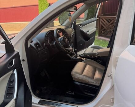 Белый Мазда СХ-5, объемом двигателя 2.2 л и пробегом 224 тыс. км за 12500 $, фото 6 на Automoto.ua