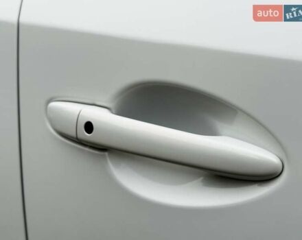 Білий Мазда СХ-5, об'ємом двигуна 2.2 л та пробігом 239 тис. км за 12299 $, фото 8 на Automoto.ua