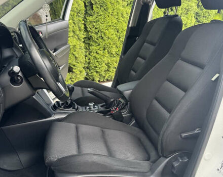 Белый Мазда СХ-5, объемом двигателя 2.19 л и пробегом 221 тыс. км за 12200 $, фото 54 на Automoto.ua