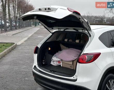 Белый Мазда СХ-5, объемом двигателя 2.19 л и пробегом 248 тыс. км за 13500 $, фото 6 на Automoto.ua