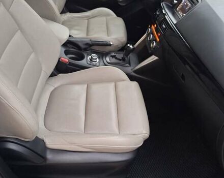 Белый Мазда СХ-5, объемом двигателя 2.2 л и пробегом 220 тыс. км за 13700 $, фото 15 на Automoto.ua