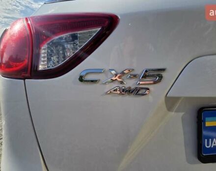 Білий Мазда СХ-5, об'ємом двигуна 2 л та пробігом 98 тис. км за 17200 $, фото 9 на Automoto.ua