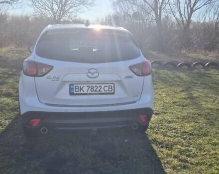 Белый Мазда СХ-5, объемом двигателя 2.19 л и пробегом 250 тыс. км за 13000 $, фото 5 на Automoto.ua