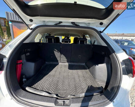 Белый Мазда СХ-5, объемом двигателя 2.2 л и пробегом 290 тыс. км за 9900 $, фото 48 на Automoto.ua