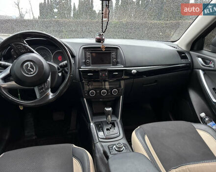 Белый Мазда СХ-5, объемом двигателя 2.19 л и пробегом 248 тыс. км за 13500 $, фото 12 на Automoto.ua