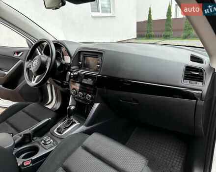 Белый Мазда СХ-5, объемом двигателя 2.19 л и пробегом 295 тыс. км за 12999 $, фото 28 на Automoto.ua