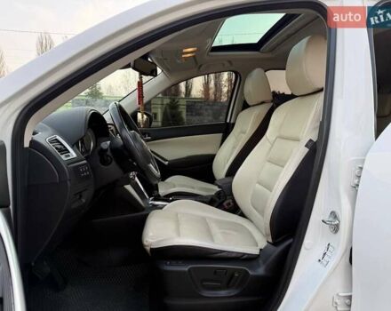 Белый Мазда СХ-5, объемом двигателя 2.2 л и пробегом 193 тыс. км за 15800 $, фото 5 на Automoto.ua