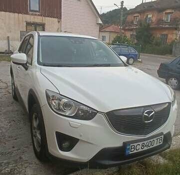 Белый Мазда СХ-5, объемом двигателя 2.2 л и пробегом 250 тыс. км за 14499 $, фото 2 на Automoto.ua