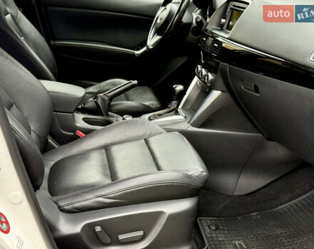 Білий Мазда СХ-5, об'ємом двигуна 2.2 л та пробігом 194 тис. км за 13800 $, фото 35 на Automoto.ua