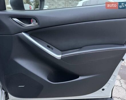 Білий Мазда СХ-5, об'ємом двигуна 2.2 л та пробігом 235 тис. км за 14500 $, фото 26 на Automoto.ua